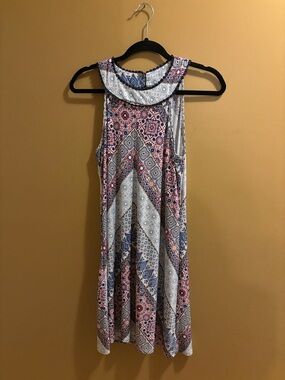 ⭐️⭐️Sleeveless Patterned Midi Dress in Blue, Pink & White